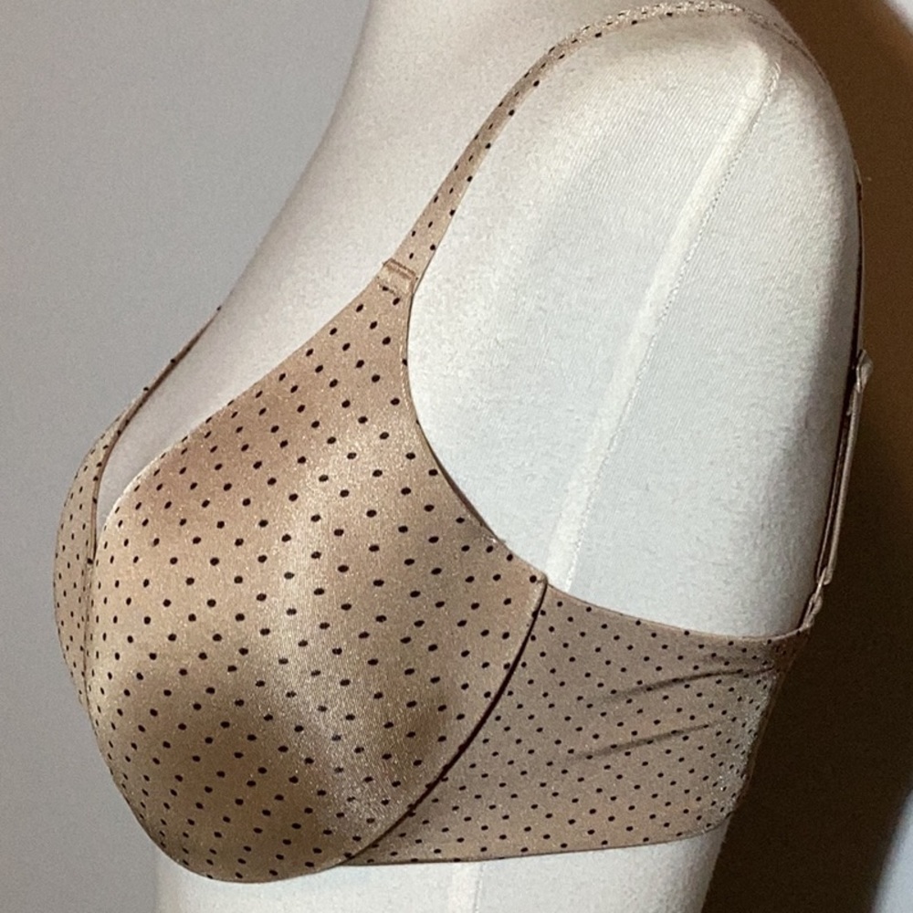 Warners underwire tee shirt bra, slight push up, back closure, padded cups, 36D - Picture 2 of 7